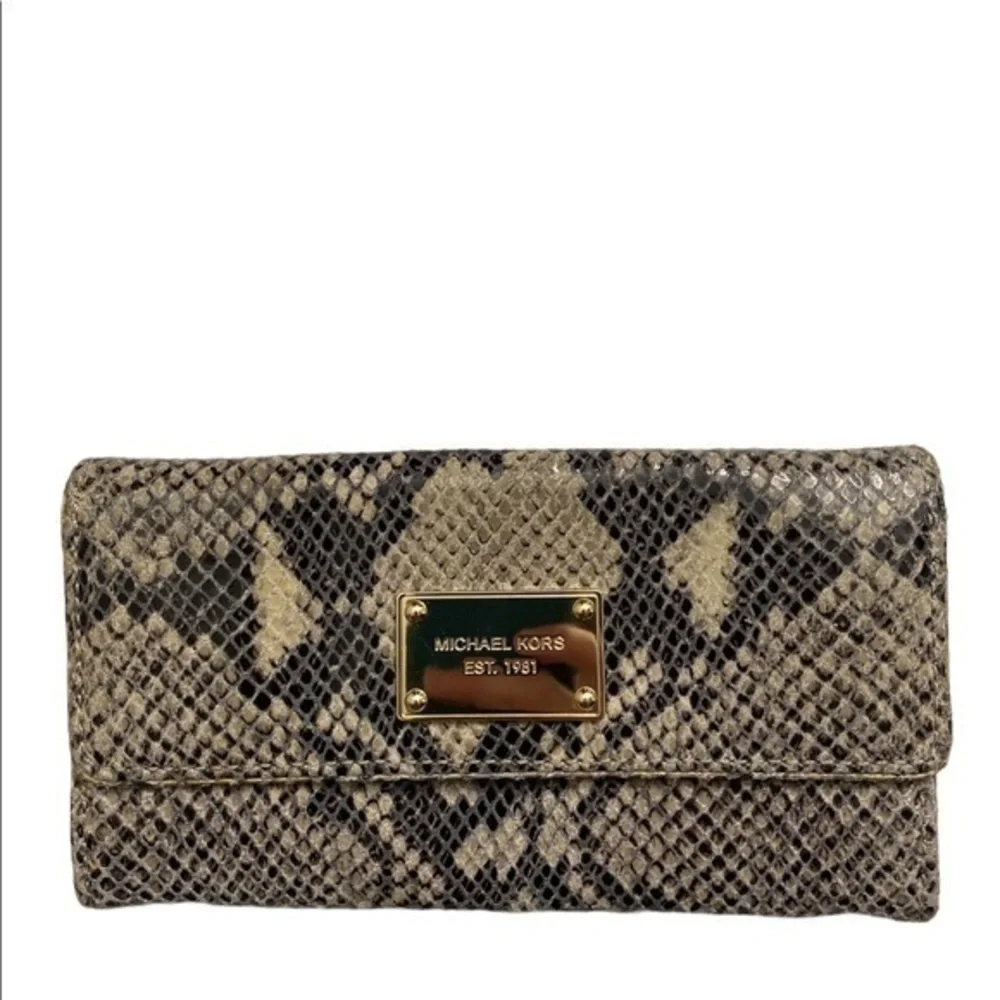 Michael kors snakeskin embossed wallet